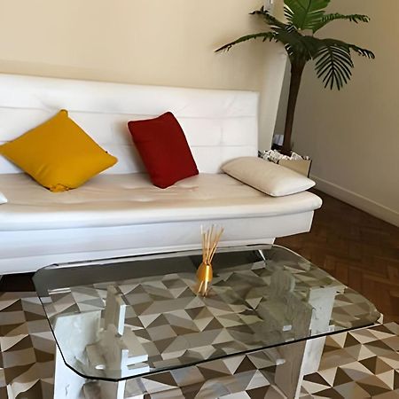 Apartamento Em Copacabana Com Vista Lateral Do Mar 里约热内卢 外观 照片