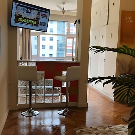 Apartamento Em Copacabana Com Vista Lateral Do Mar 里约热内卢 外观 照片