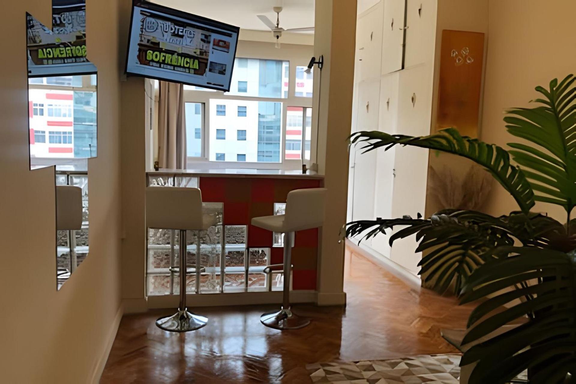 Apartamento Em Copacabana Com Vista Lateral Do Mar 里约热内卢 外观 照片