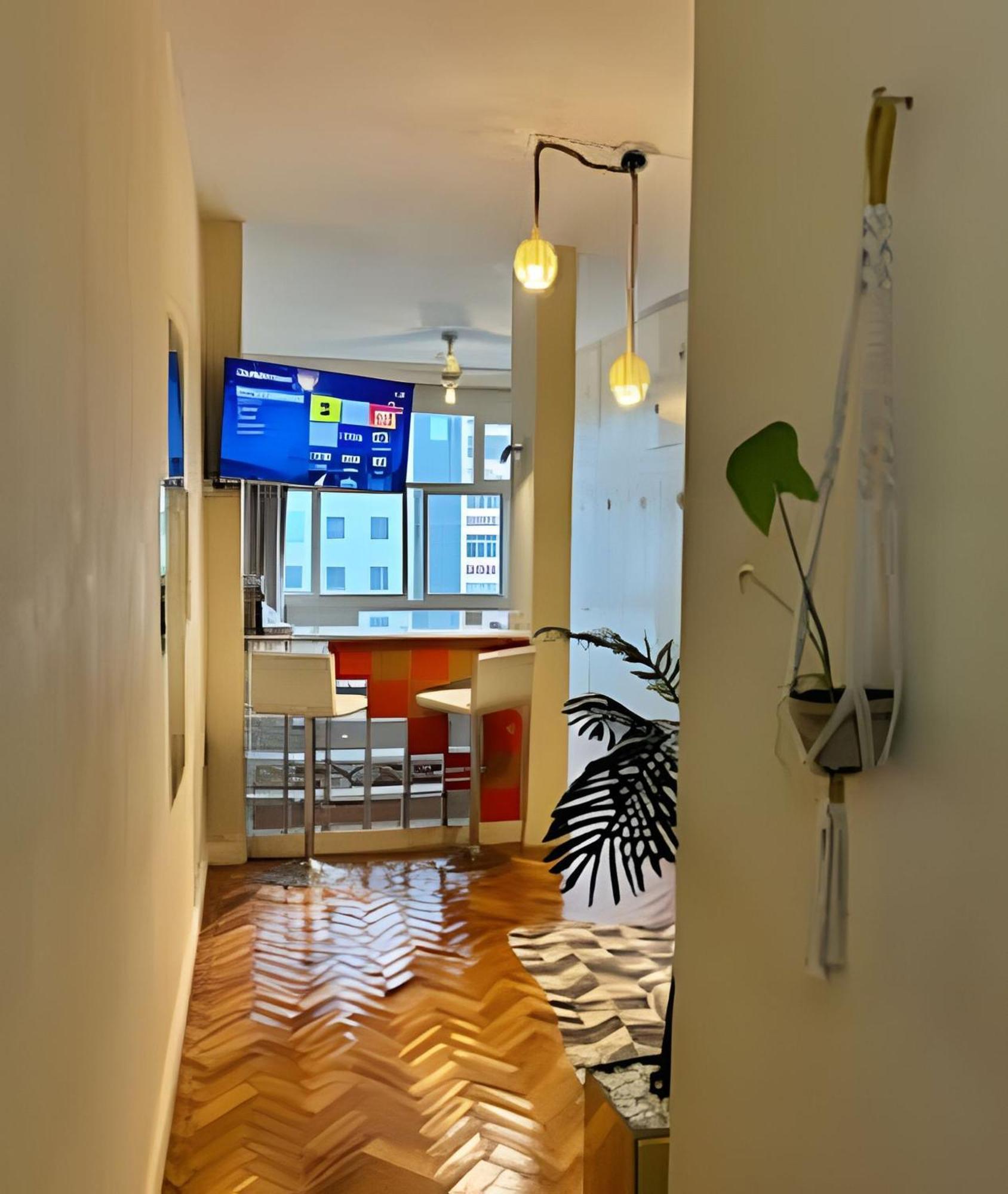 Apartamento Em Copacabana Com Vista Lateral Do Mar 里约热内卢 外观 照片